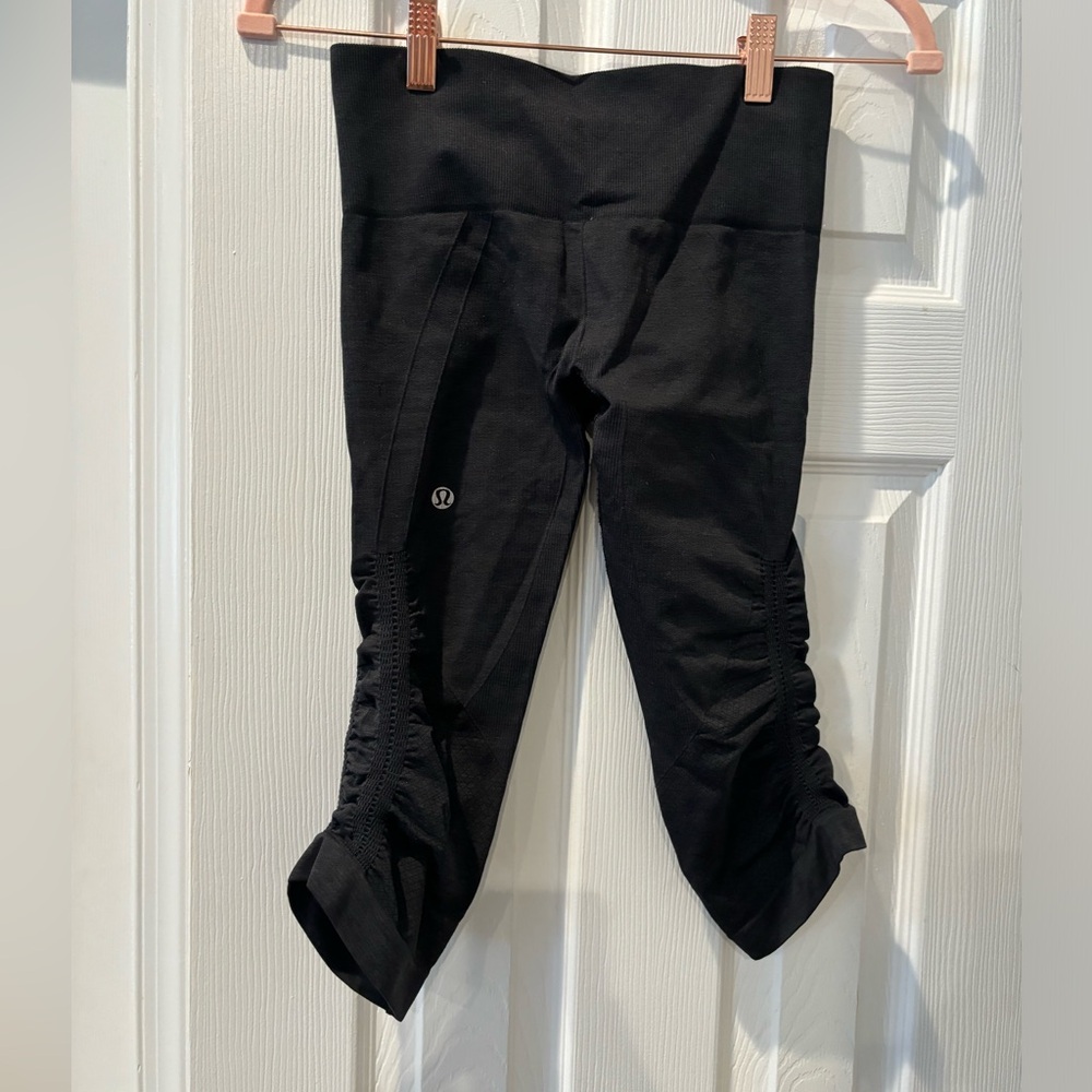 Lululemon - Picture 9 of 9